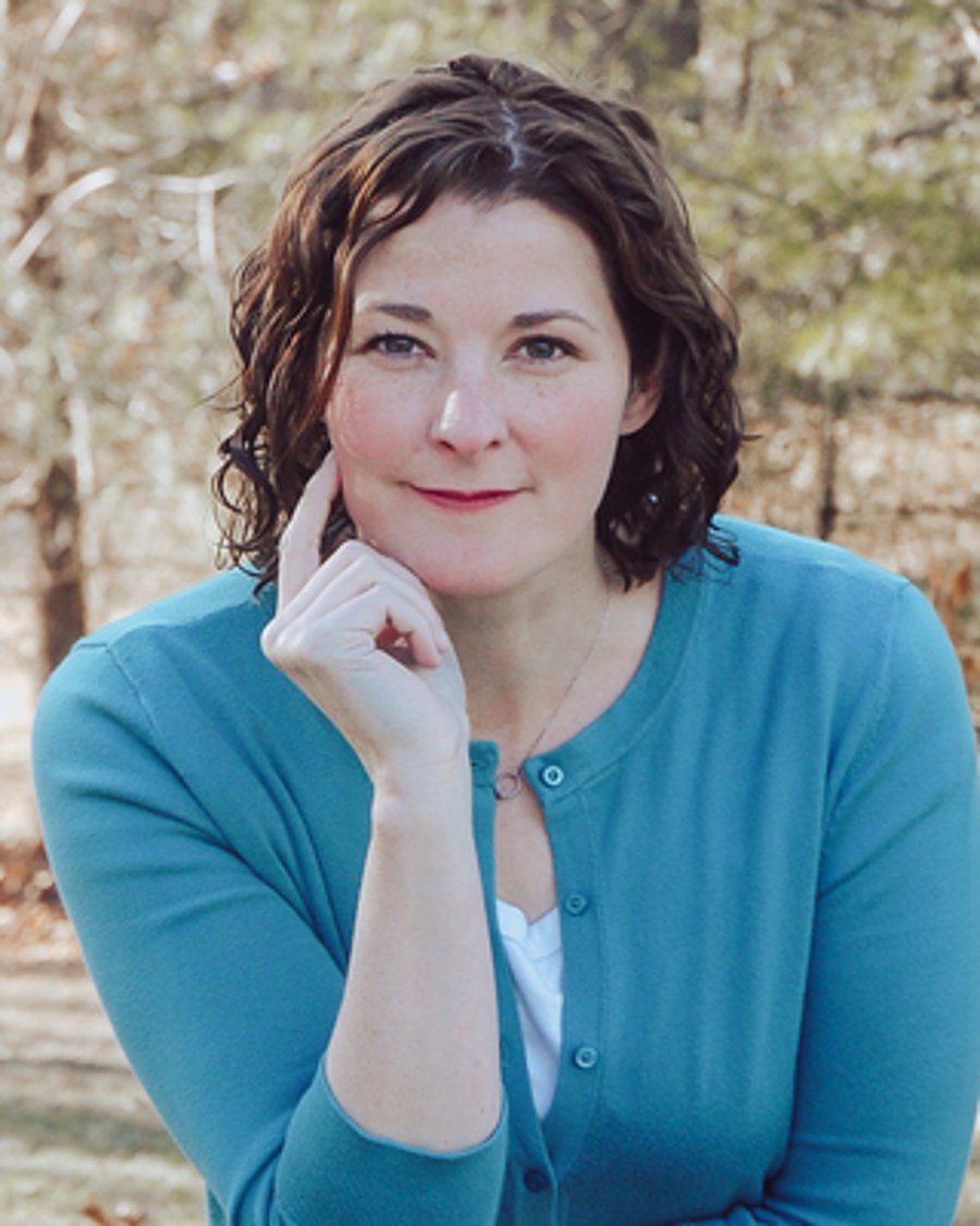 Lucita Clondas LICSW